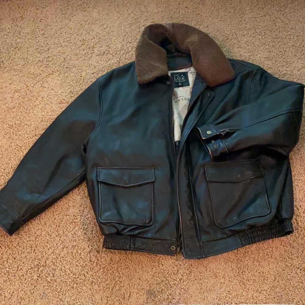 Jos. A Bank XXL men’s leather lined bomber jacket